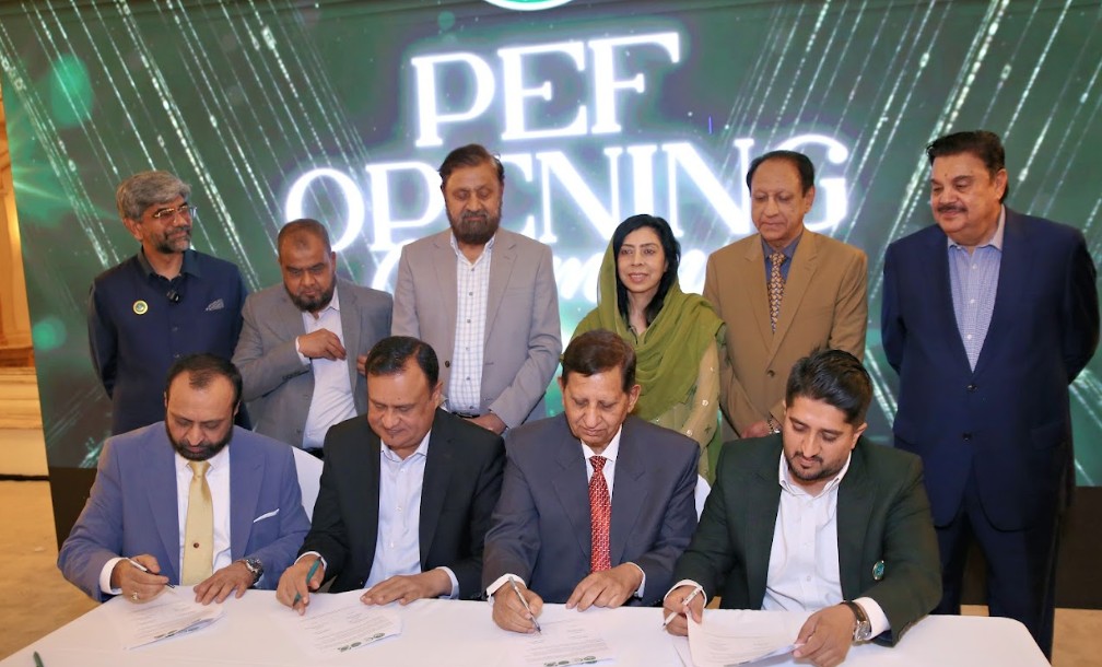 إنجاز تاريخي خلال الملتقى السابع لمنتدى التنفيذيين الباكستانيين (PEF) بتوقيع مذكرة تفاهم بين المنتديات الاستثمارية الباكستانية