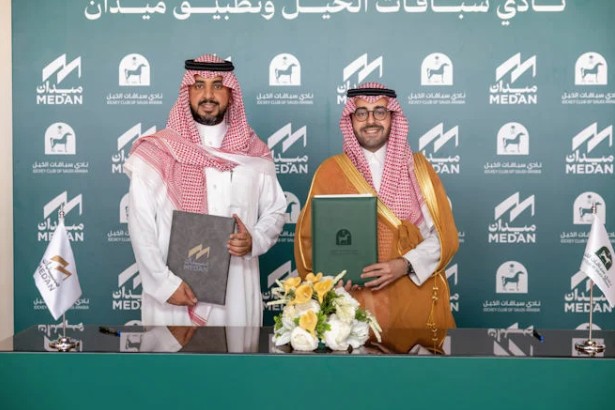 نادي سباقات الخيل يوقّع اتفاقية رعاية مع تطبيق ميدان