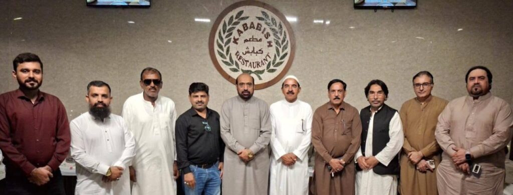 جدة تستضيف حفل وداع وعشاء تكريماً للنائب الأول لرئيس حزب الشعب الباكستاني في السعودية مالك جاويد حسين أعوان