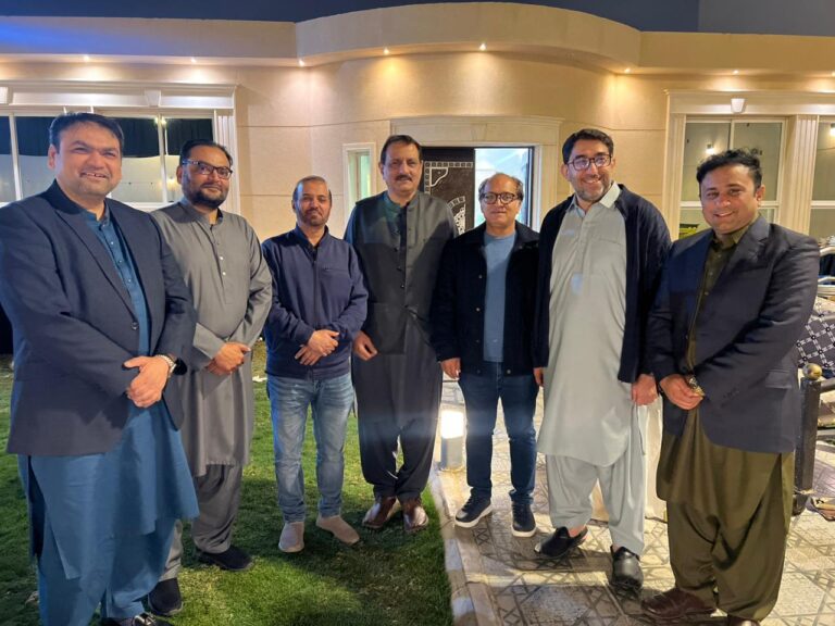 ریاض میں منصور محبوب چوہدری کی جانب سے پروقار افطار ڈنر، پاکستانی کمیونٹی کی بھرپور شرکت
