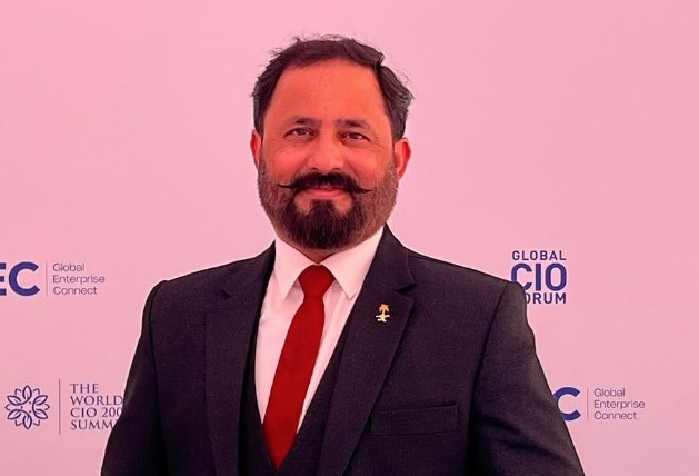 معروف آئی ٹی پروفیشنل امتياز احمد کو سری لنکا میں Global CIO 200 Grand Final Winner Award سے نواز دیا گیا