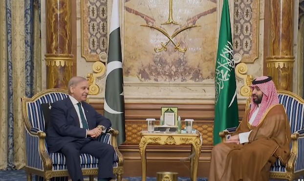 PM Shehbaz Sharif Meets Saudi Crown Prince Mohammed bin Salman